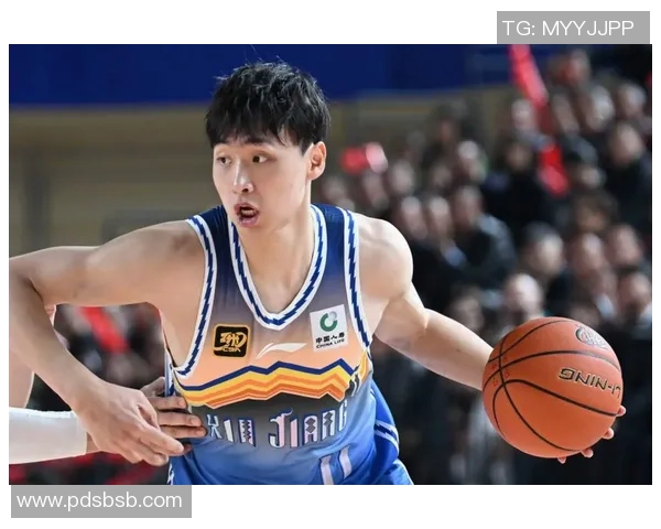 齐麟的崛起与挑战：探索年轻球员在职业篮球中的发展之路